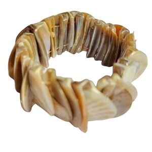 Coastal vibes real shell disks stretch bracelet‎